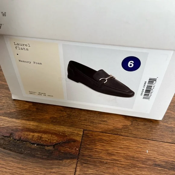 Black Leather Loafers with Gold Horse-bit Hardware - Picture 16 of 17